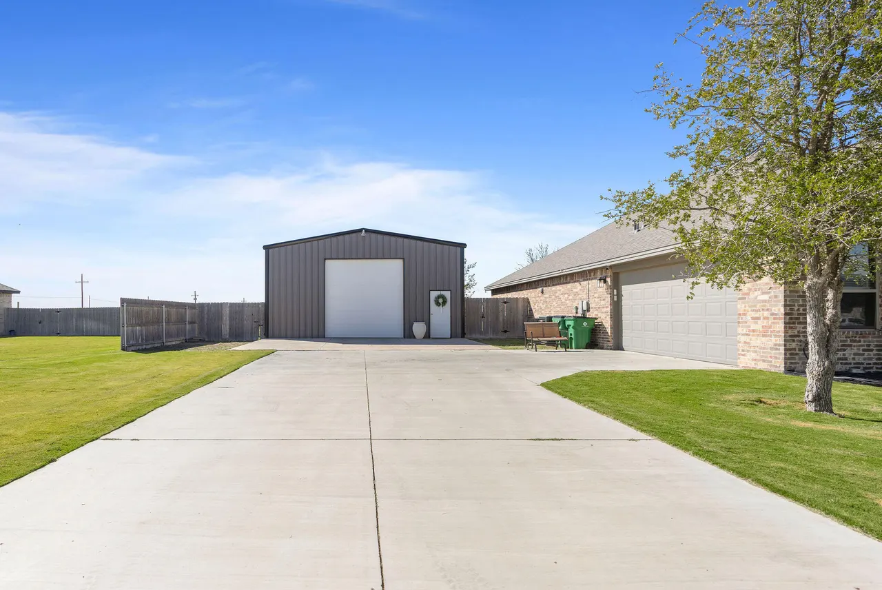 Photo 3 — 3803 County Road 7665, Lubbock, TX 79423