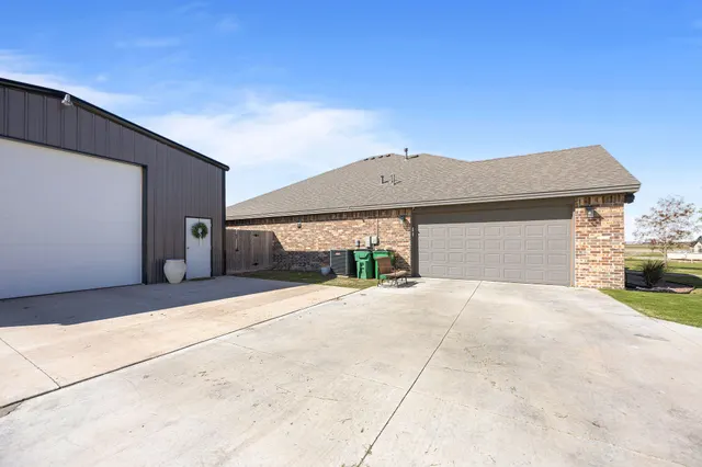 Photo 4 — 3803 County Road 7665, Lubbock, TX 79423