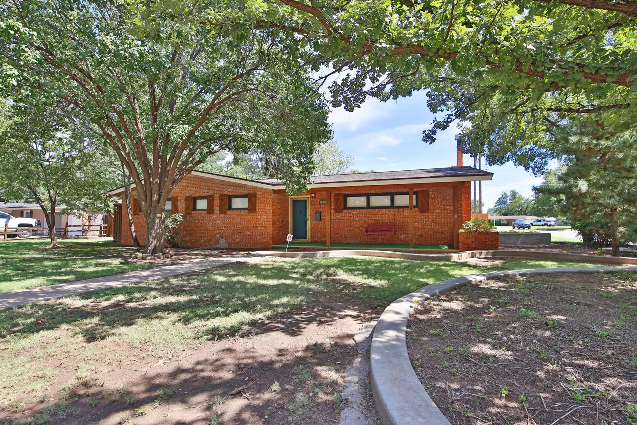 Photo 2 — 5605 Geneva Avenue, Lubbock, TX 79413