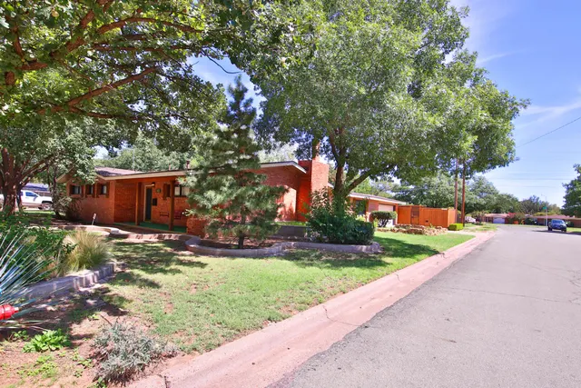 Photo 3 — 5605 Geneva Avenue, Lubbock, TX 79413