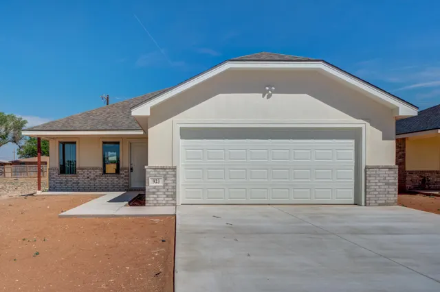 Front exterior — 923 E Fordham Street, Lubbock, TX 79403