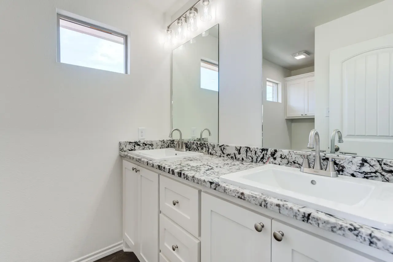 Photo 21 — 923 E Fordham Street, Lubbock, TX 79403