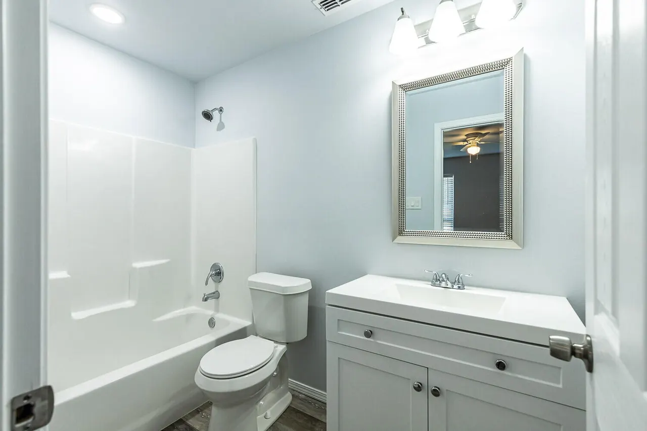 Photo 11 — 1104 N Englewood Avenue B, Lubbock, TX 79416
