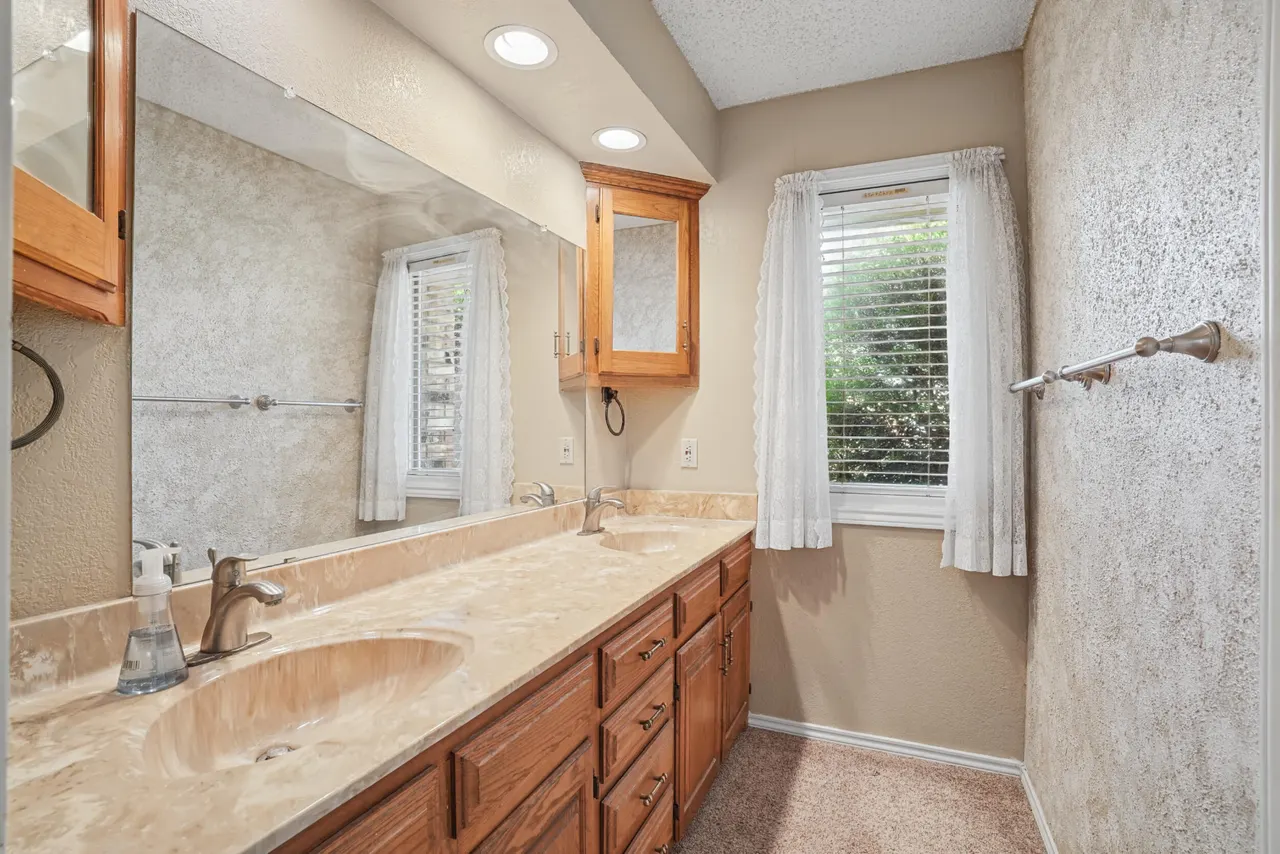 Photo 11 — 2209 Rice Drive, Levelland, TX 79336