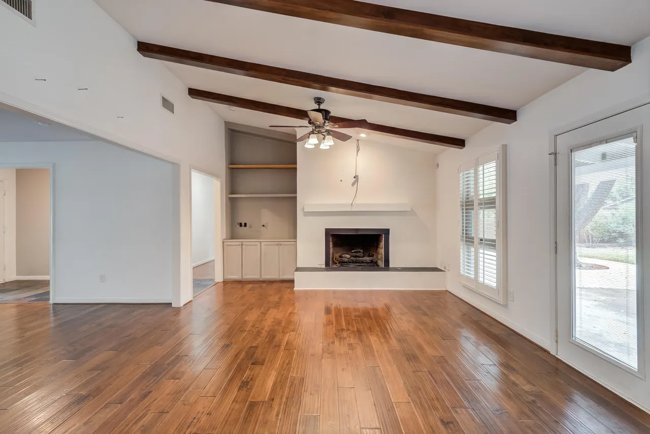 Photo 2 — 3309 54th Street, Lubbock, TX 79413