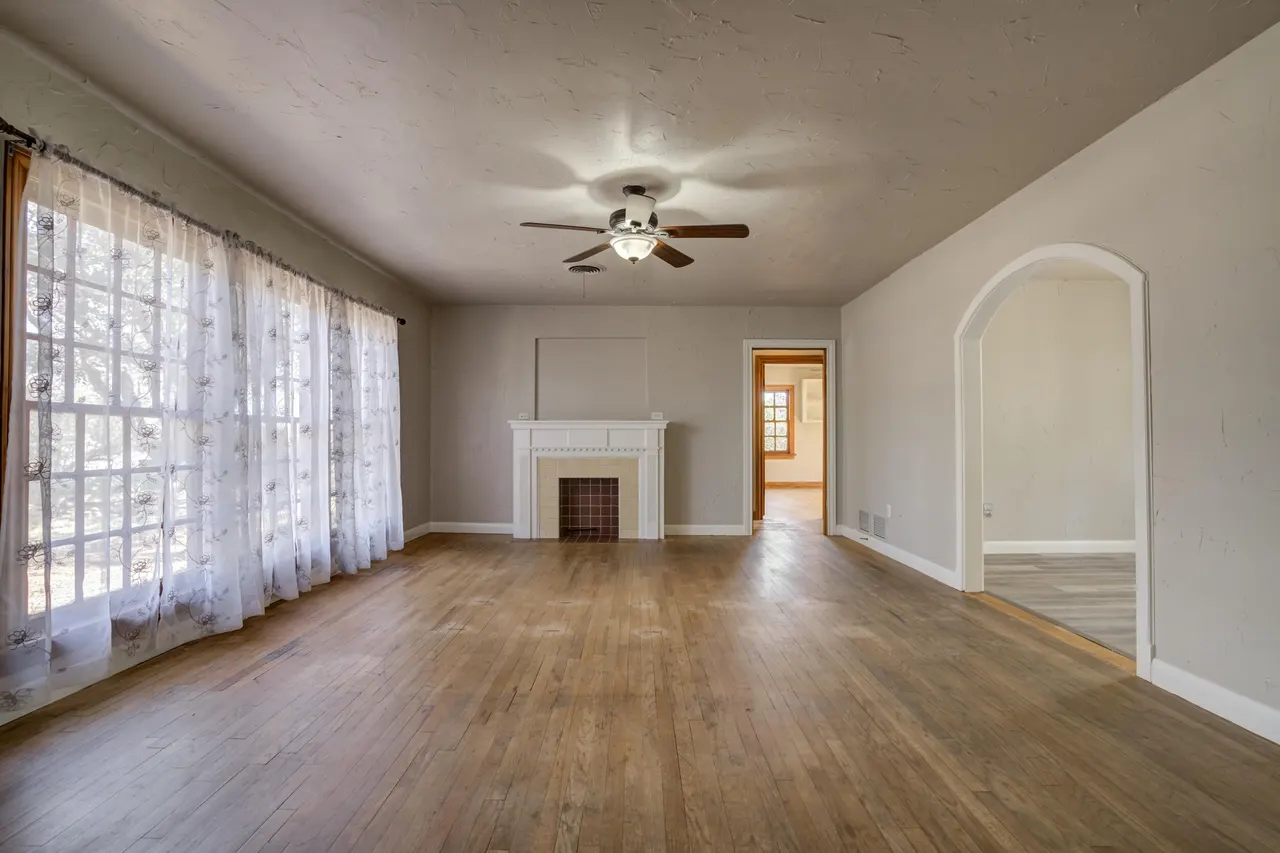 Photo 13 — 1707 31st Street, Lubbock, TX 79411