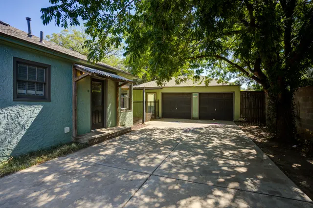 Photo 4 — 1707 31st Street, Lubbock, TX 79411