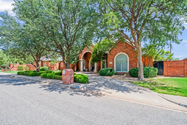 Photo 3 — 4801 5th Street, Lubbock, TX 79416