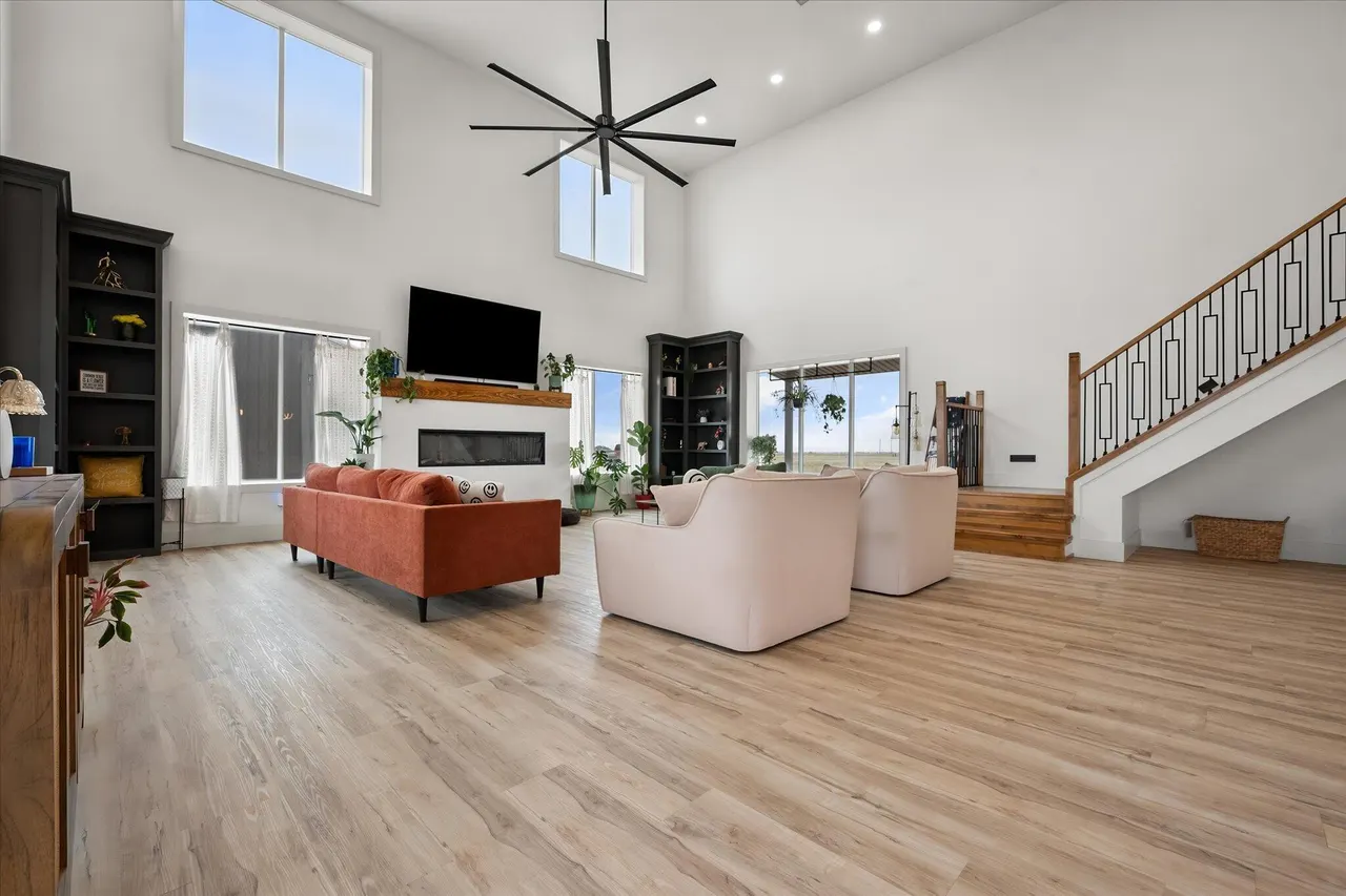 Photo 7 — 6864 Filly Road, Lubbock, TX 79407
