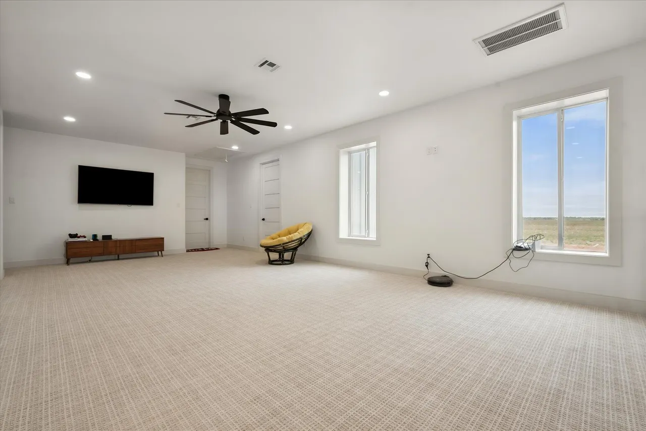 Photo 34 — 6864 Filly Road, Lubbock, TX 79407