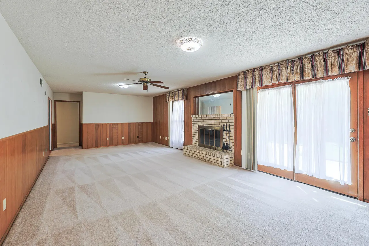 Photo 10 — 5413 16th Place, Lubbock, TX 79416
