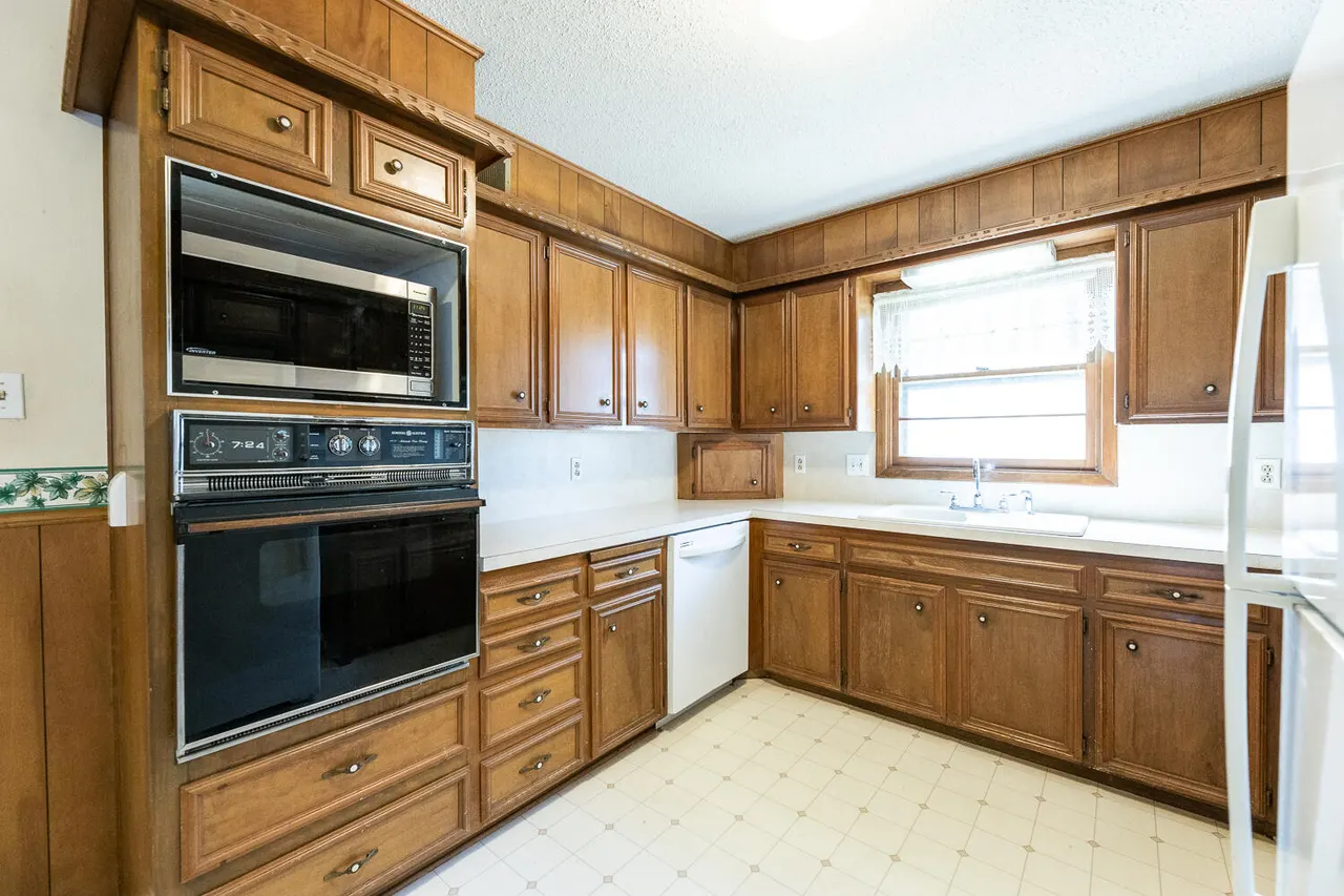 Photo 19 — 5413 16th Place, Lubbock, TX 79416