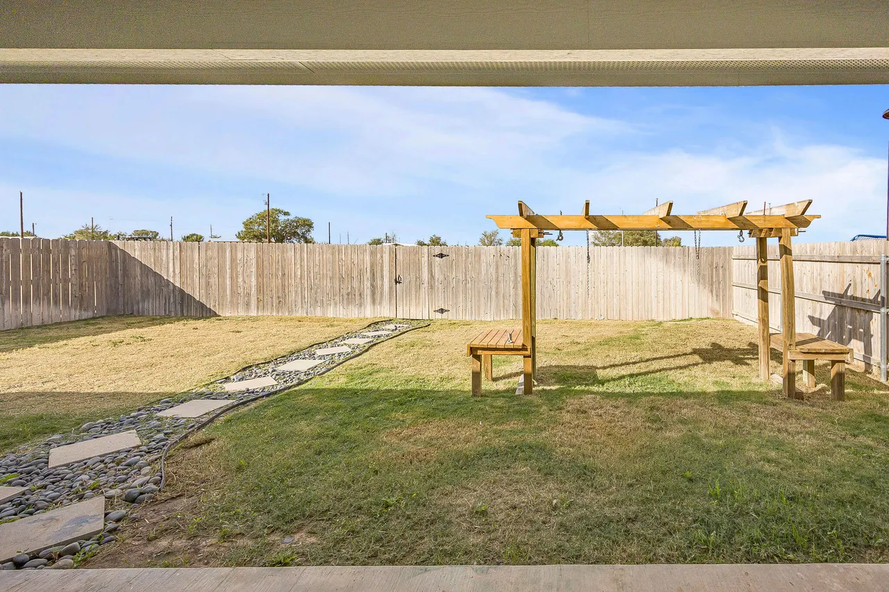 Photo 45 — 7804 92nd Street, Lubbock, TX 79424