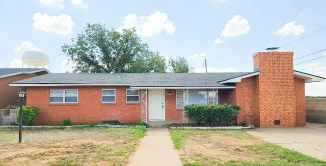 Front exterior — 2231 S 6th Street, Lamesa, TX 79331