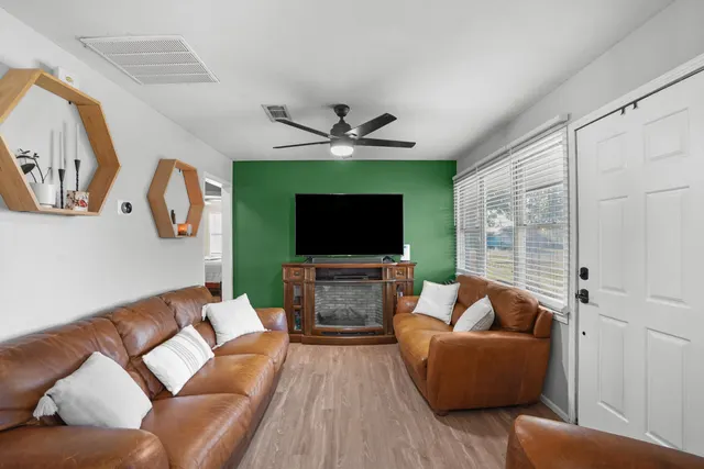 Photo 5 — 4217 E 63rd Street, Lubbock, TX 79403