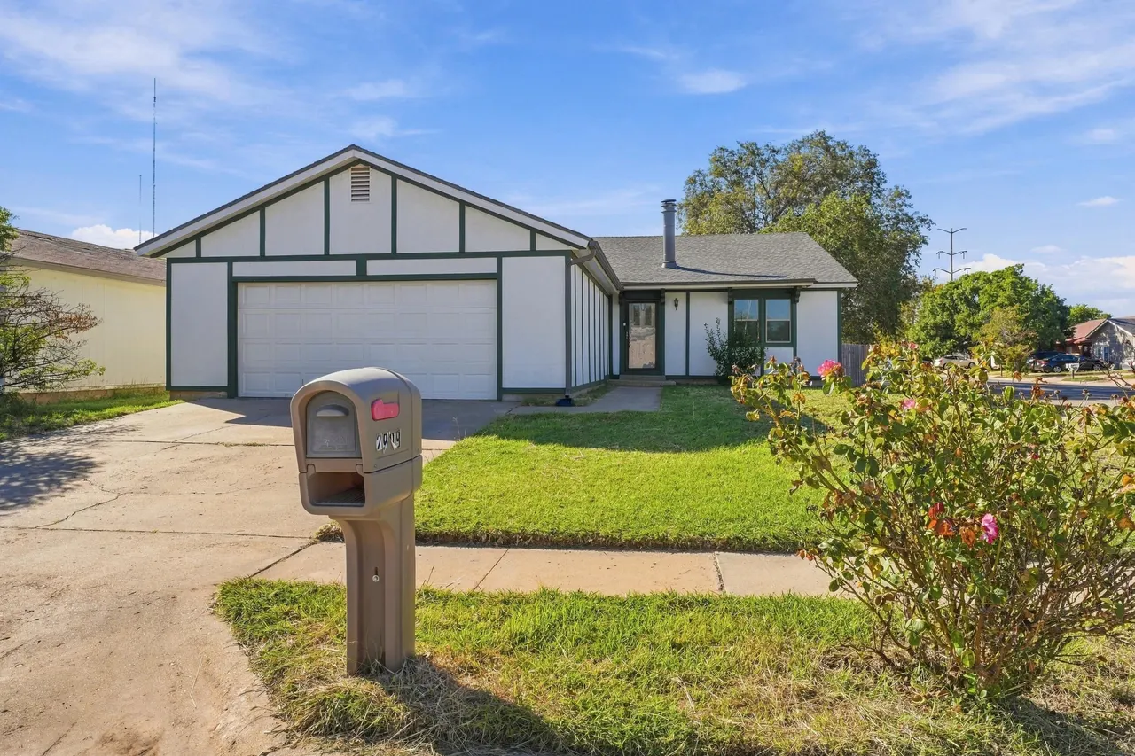 Front exterior — 2909 94th Street, Lubbock, TX 79423