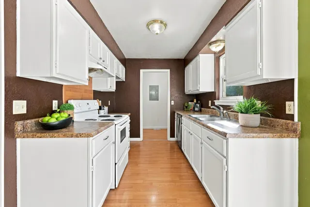 Photo 8 — 2909 94th Street, Lubbock, TX 79423
