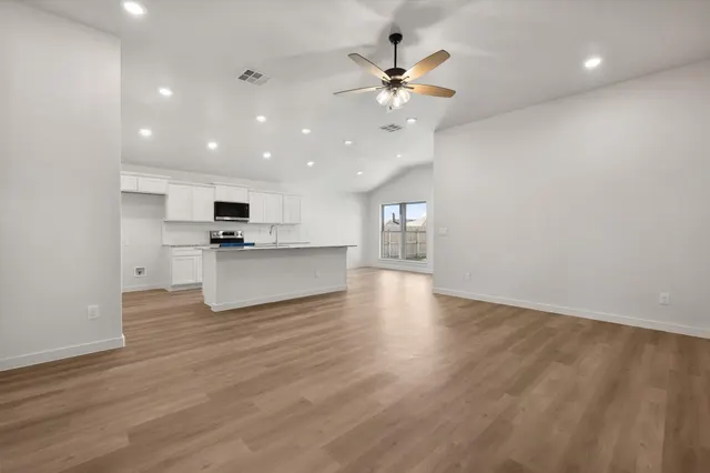 Photo 4 — 3203 Harvest Avenue, Wolfforth, TX 79382