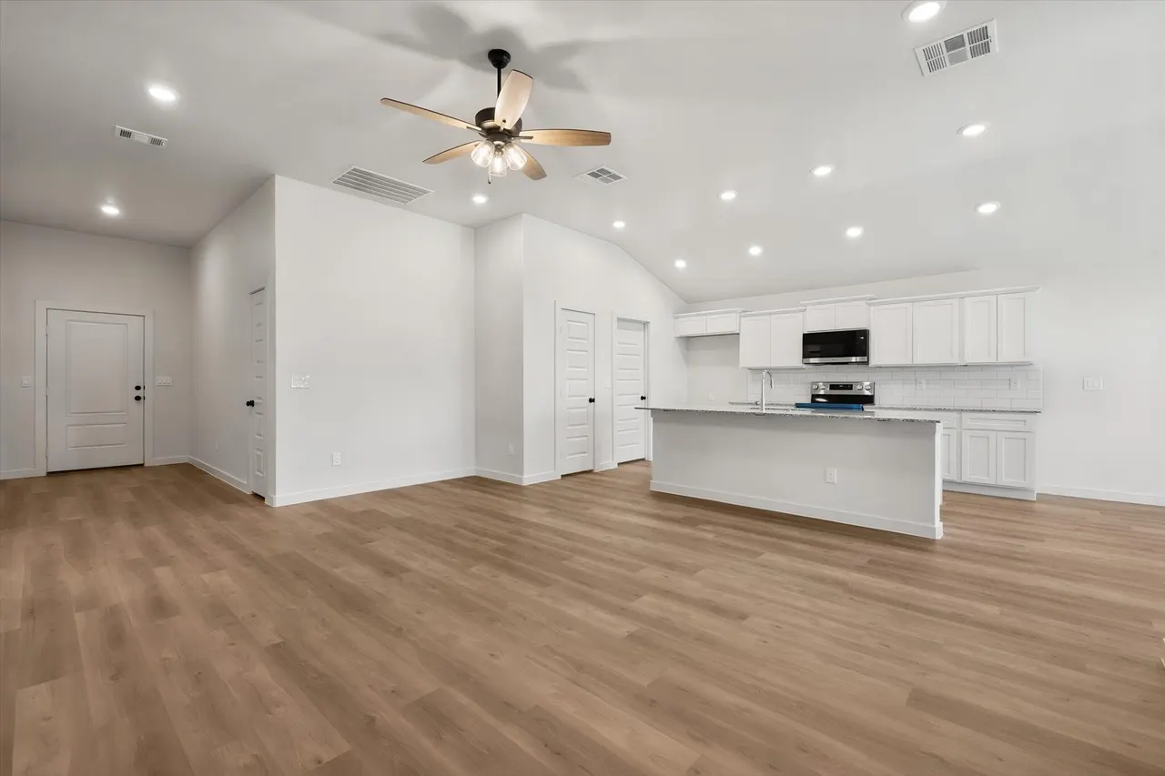 Photo 5 — 3203 Harvest Avenue, Wolfforth, TX 79382