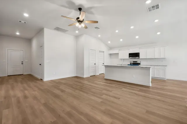 Photo 5 — 3203 Harvest Avenue, Wolfforth, TX 79382