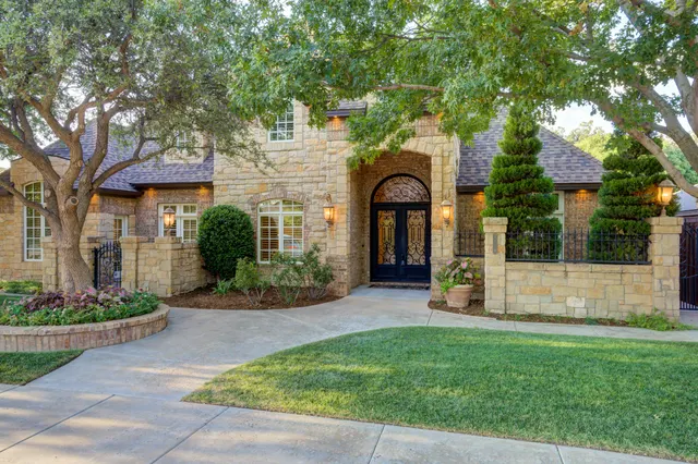 Front exterior — 4618 100th Street, Lubbock, TX 79424