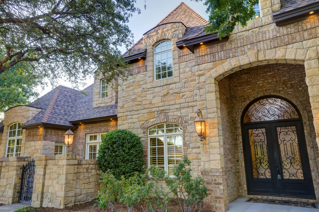 Photo 4 — 4618 100th Street, Lubbock, TX 79424