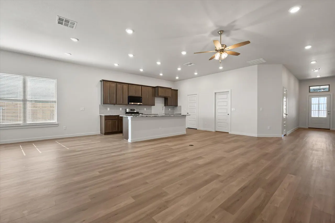 Photo 5 — 3206 Harvest Avenue, Wolfforth, TX 79382