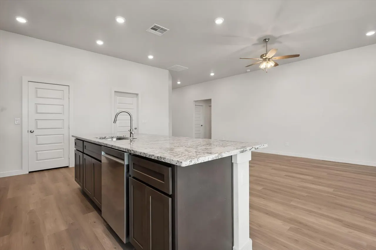 Photo 9 — 3206 Harvest Avenue, Wolfforth, TX 79382