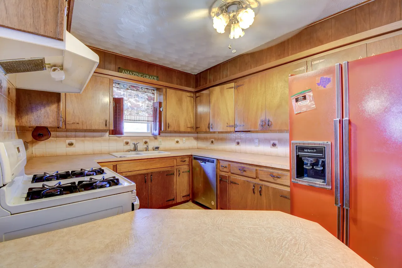 Photo 12 — 6511 Temple Avenue, Lubbock, TX 79412