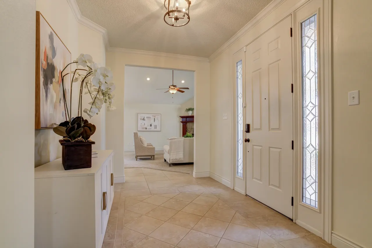 Photo 8 — 3913 100th Street, Lubbock, TX 79423