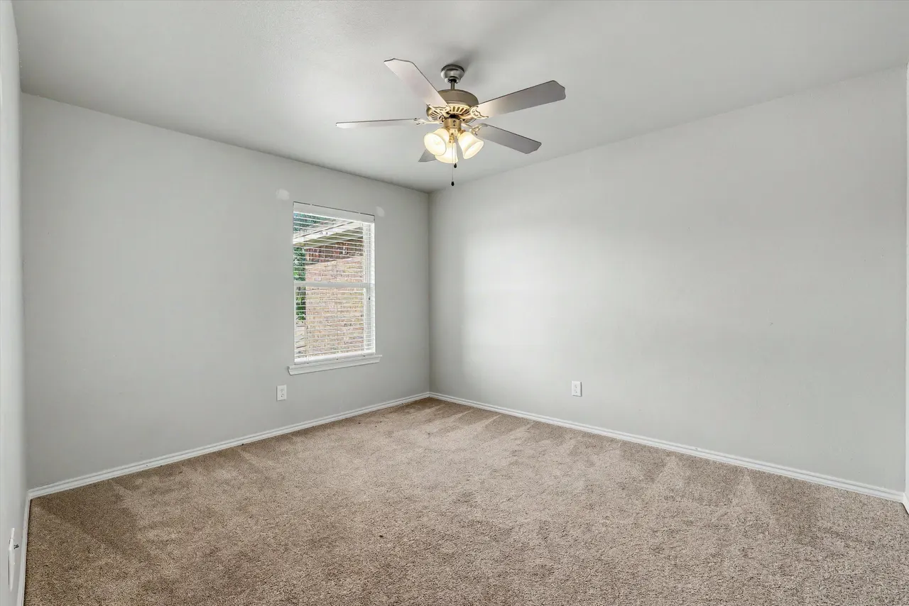 Photo 11 — 6906 67th Street, Lubbock, TX 79424
