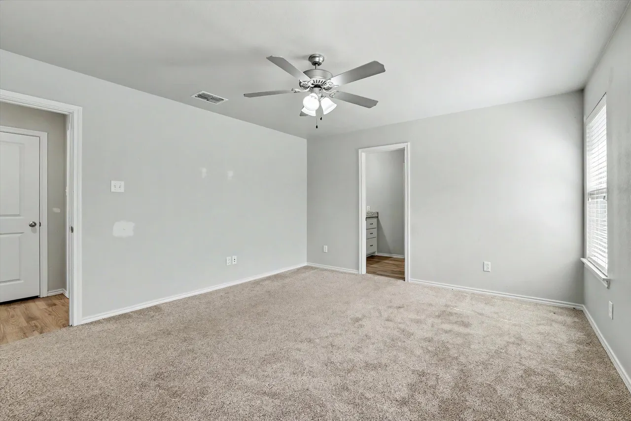 Photo 12 — 6906 67th Street, Lubbock, TX 79424