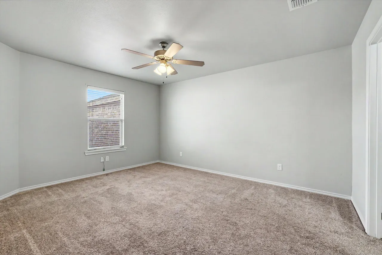 Photo 13 — 6902 67th Street, Lubbock, TX 79424