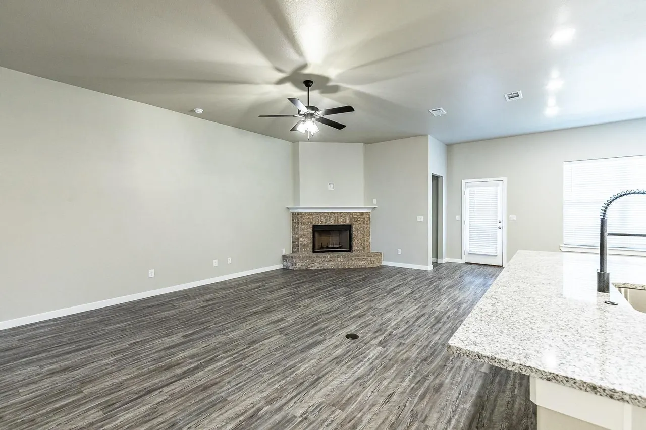 Photo 8 — 7528 98th Place, Lubbock, TX 79424