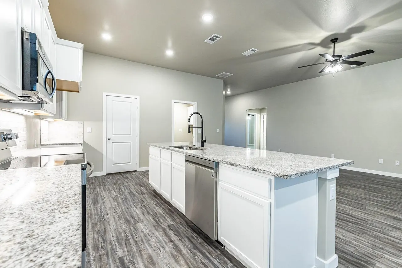 Photo 15 — 7528 98th Place, Lubbock, TX 79424