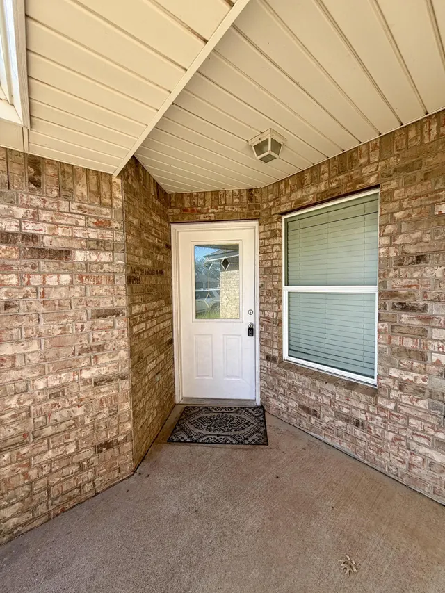 Photo 3 — 531 N Clinton Avenue A, Lubbock, TX 79416