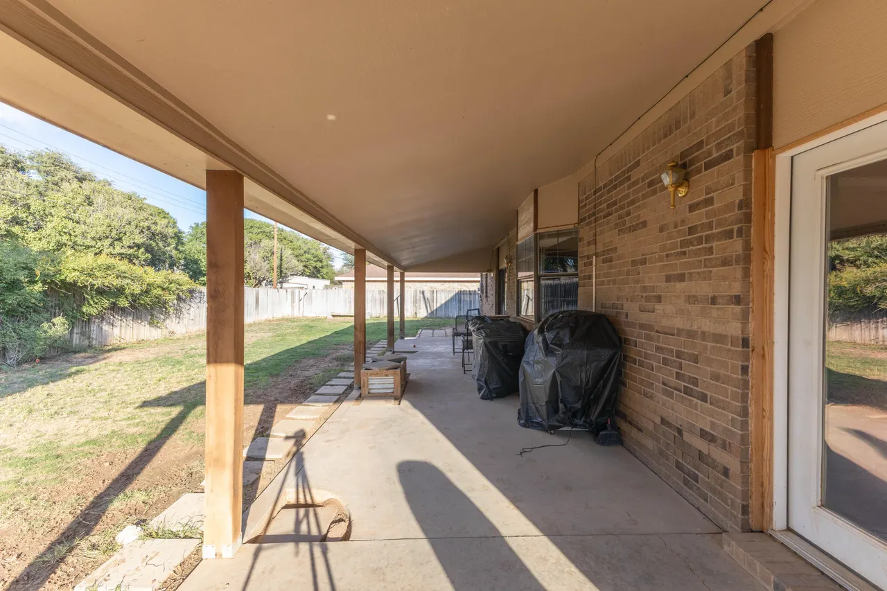 Photo 16 — 1411 6th Street, Shallowater, TX 79363