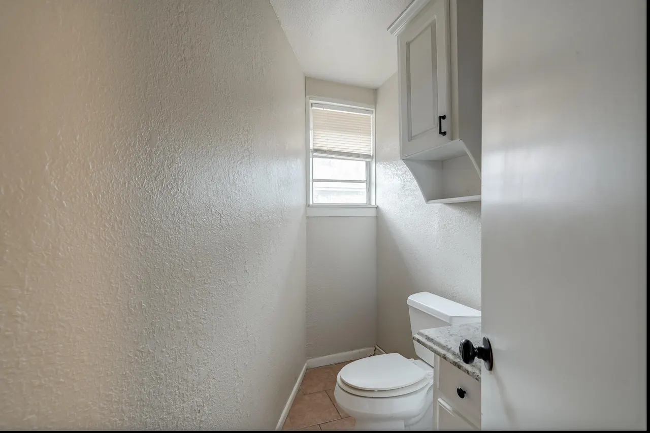 Photo 15 — 2213 33rd Street, Lubbock, TX 79411