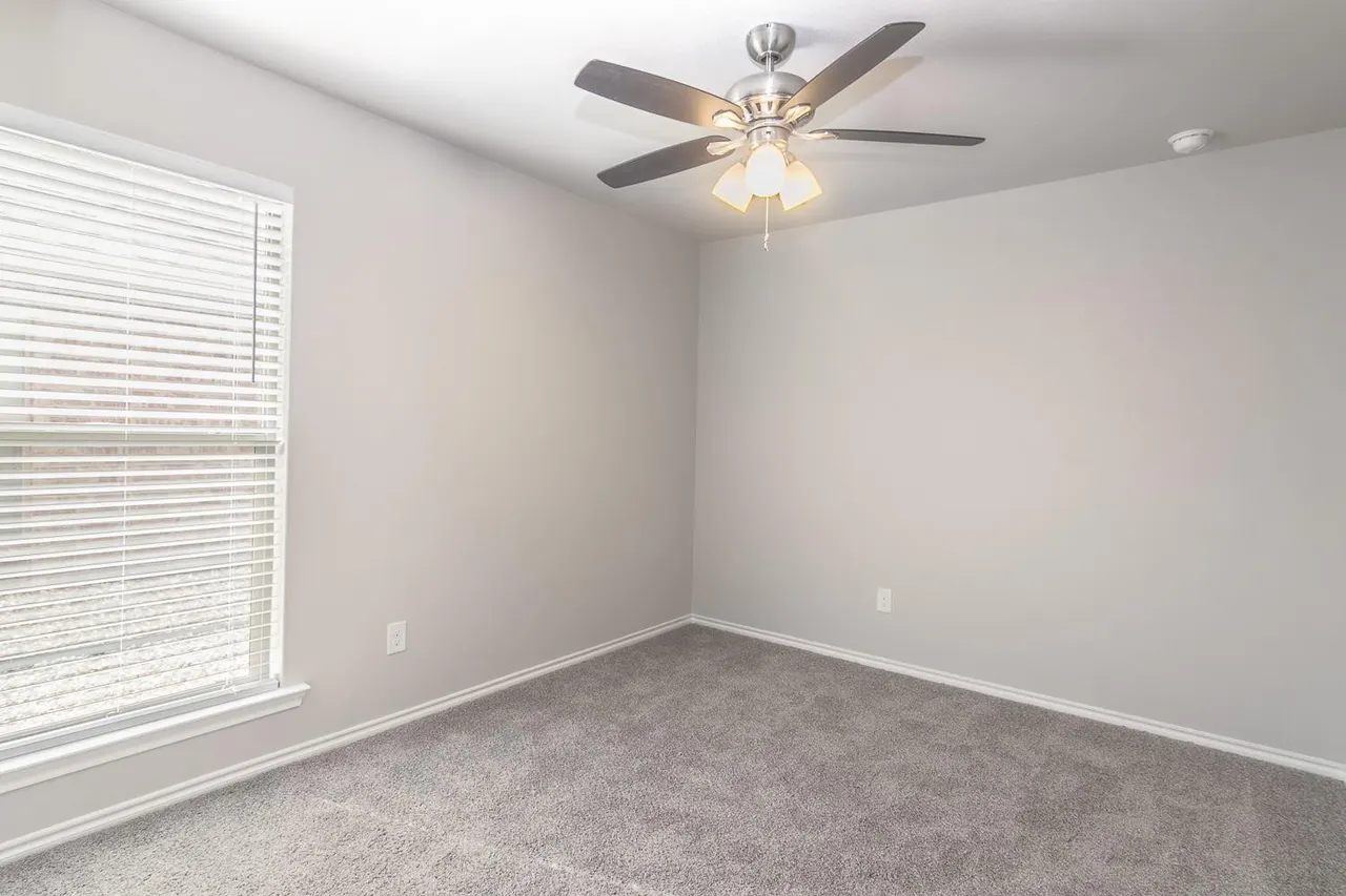 Photo 13 — 13316 Vernon Avenue, Lubbock, TX 79423