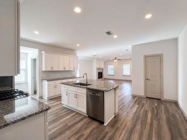 Photo 5 — 6906 56th Street, Lubbock, TX 79407