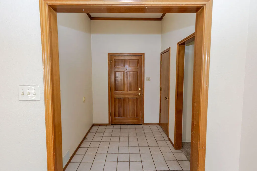 Photo 3 — 9703 Aberdeen Avenue, Lubbock, TX 79424