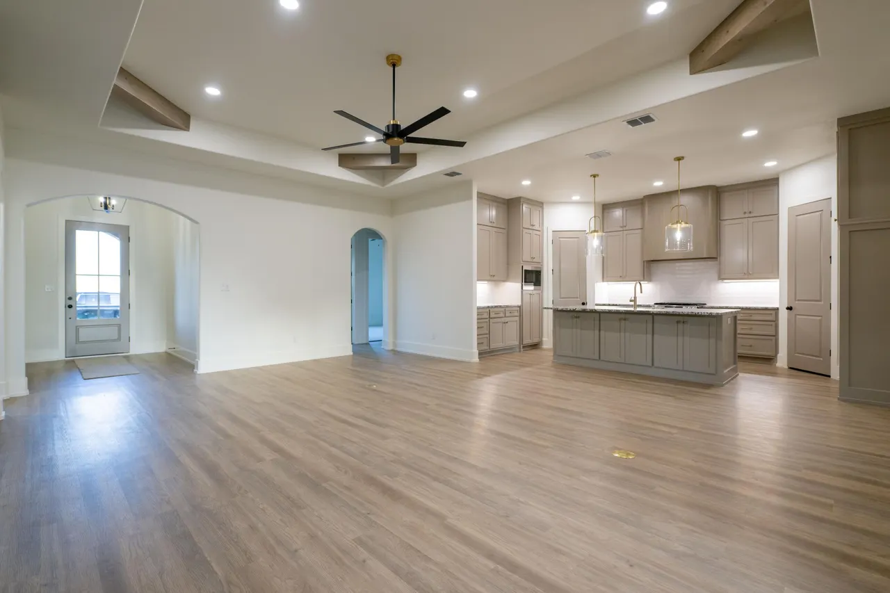Photo 7 — 4406 Quincy Avenue, Lubbock, TX 79407