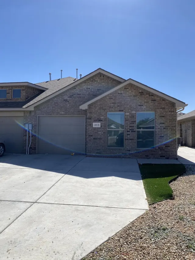 Front exterior — 2116 N Jayton Avenue B, Lubbock, TX 79403