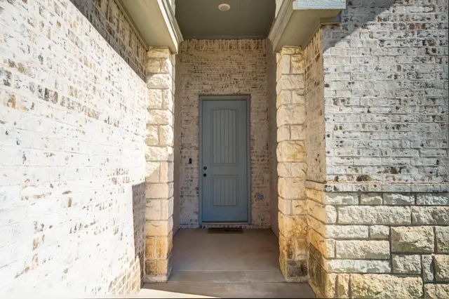 Photo 3 — 1707 Quincy Avenue, Lubbock, TX 79416