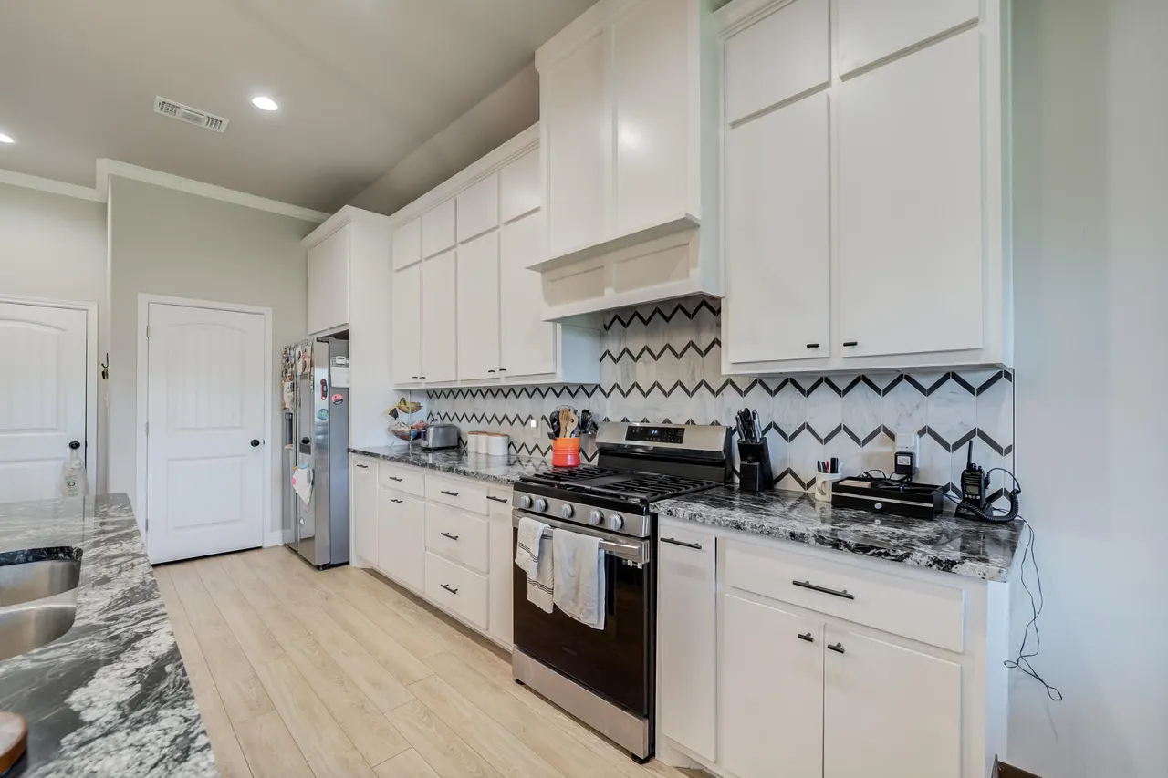 Photo 10 — 1707 Quincy Avenue, Lubbock, TX 79416