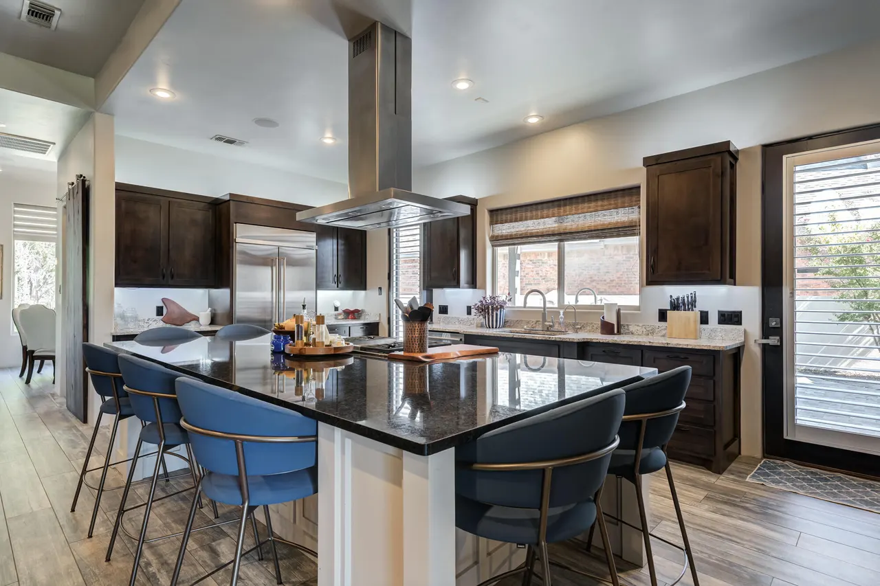 Photo 2 — 6213 91st Place, Lubbock, TX 79424