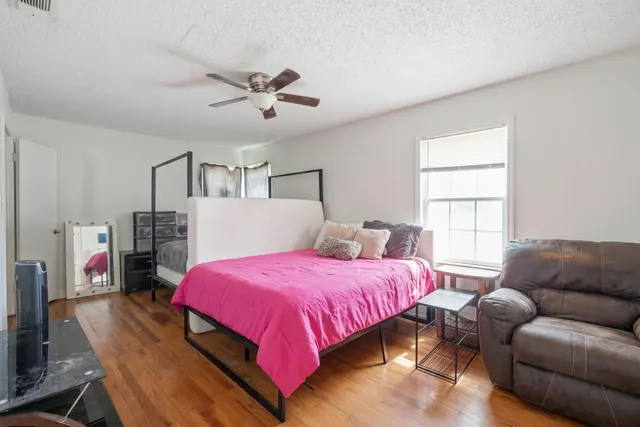 Photo 7 — 2601 30th Street, Lubbock, TX 79410