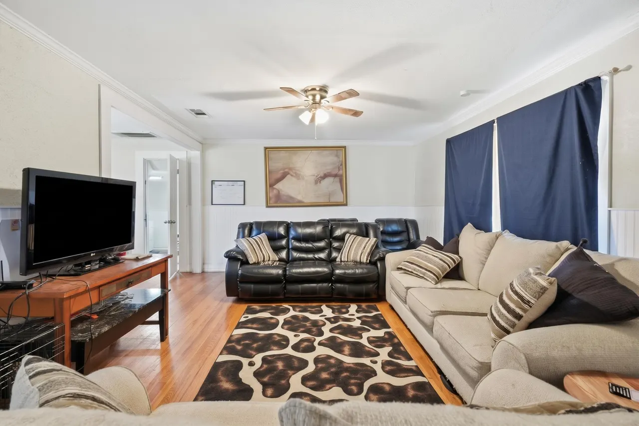 Photo 3 — 2601 30th Street, Lubbock, TX 79410