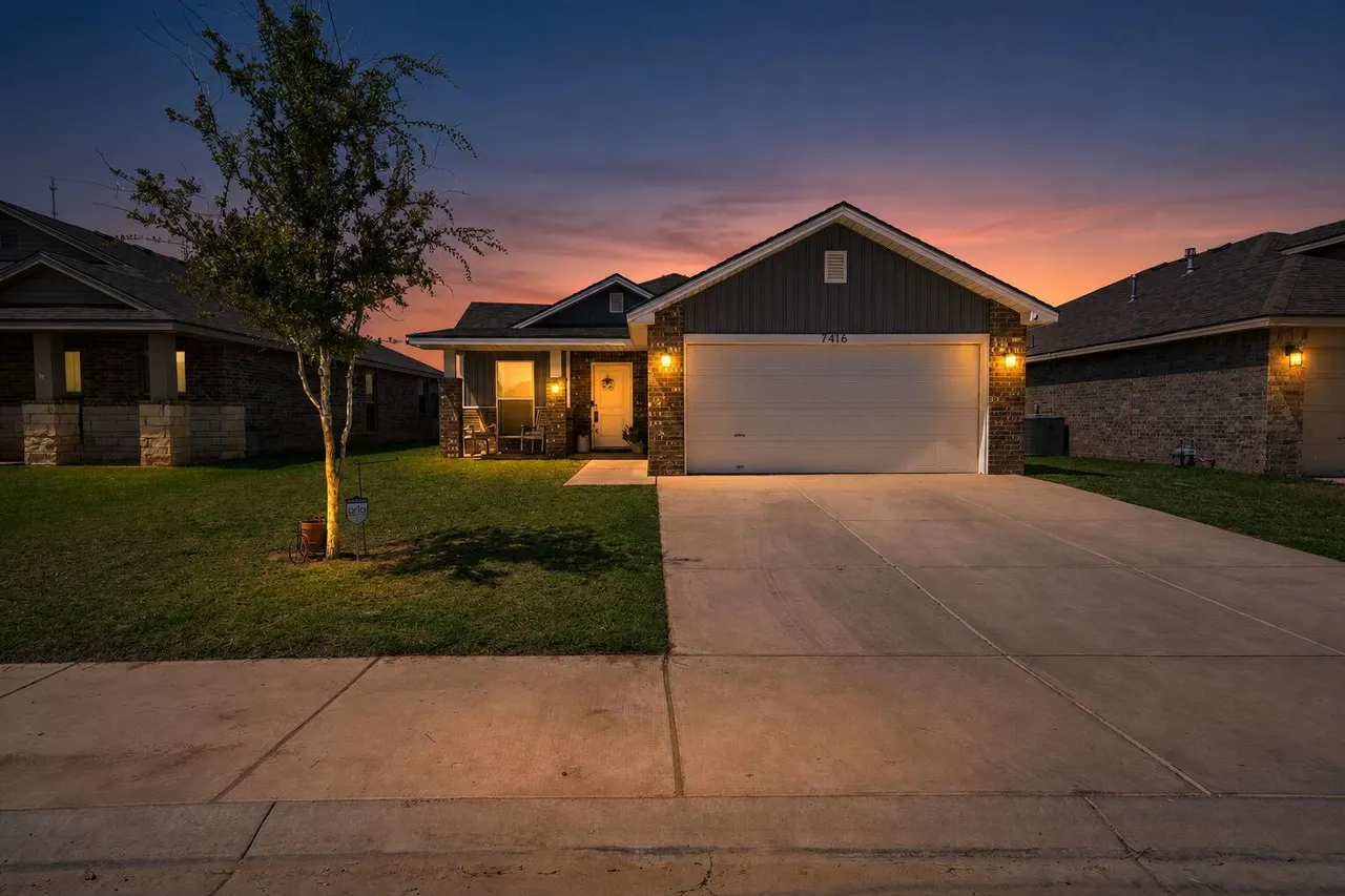 Photo 3 — 7416 32nd Street, Lubbock, TX 79407