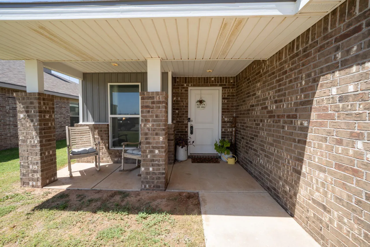 Photo 5 — 7416 32nd Street, Lubbock, TX 79407